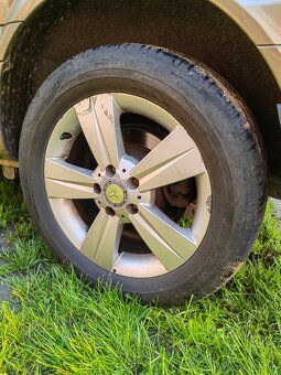 Predám kolesá 225/55r17 vito, viano - 4