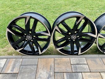 Alu disky org TOYOTA C-HR GR SPORT 7,5J ET50 R19 - 4