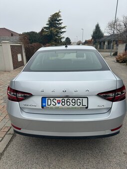 Škoda Superb 2.0 TDI 190k 4x4 Ambition DSG - 4