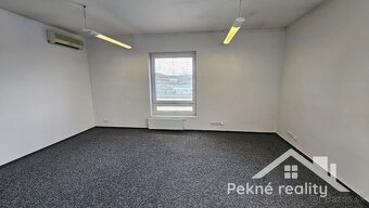 Prenájom kancelárskych priestorov v širšom centre Zvolena - 4