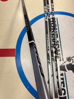 UPLNE NOVA POLOPROFI AZ PROFI HOKEJKA CCM JETSPEED LIMITED E - 4