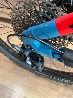 Celoodpružený elektrobicykel CUBE STEREO HYBRID 120 - 4