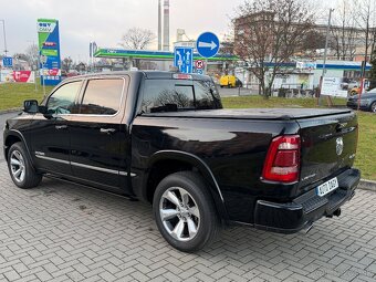 Dodge RAM Limited — 5.7 V8 HEMI etorque — 2021– extra výbava - 4