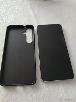 Samsung Galaxy S25 FE 8/128GB - 4