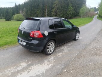 Volkswagen Golf 5 2.0tdi 103kw Manuál - 4
