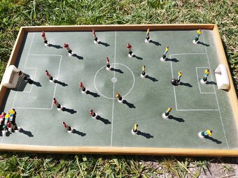 Retro hra Stolný futbal - 4