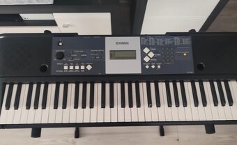 Takmer nový Yamaha YPT-230 - 4