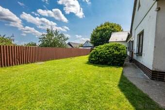 Rodinný dom so srdcom dediny a veľkou záhradou – Brunovce - 4