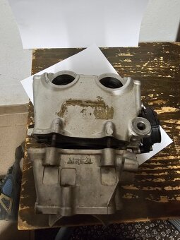Predám hlavu aj valec na yamaha yzf 250 (poškodené) - 4