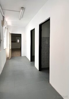 Predám alebo dam do prenajmu budovu  v Giraltovciach - 4