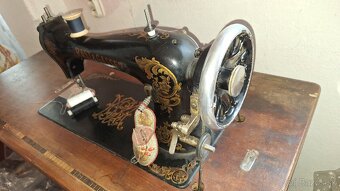 Starý šijací stroj Rast & Gasser - 4