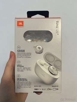 JBL bluetooth sluchátka - 4