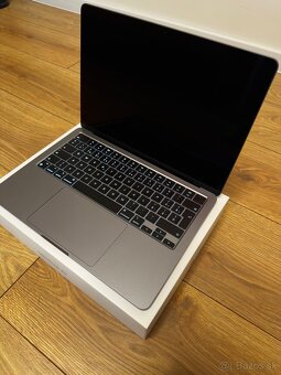 MacBook Air M2 13” - 4