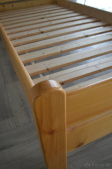 Posteľ + rošt + matrac - 4