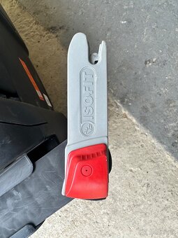 Predám autosedačku Britax Römer KIDFIX - 4