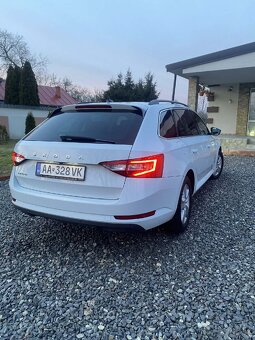 Škoda Superb Combi 2.0 TDI SCR Cockpit DSG - 4