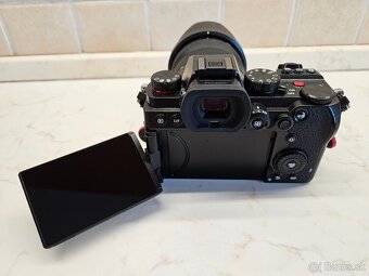 PANASONIC LUMIX S5 + obj.LUMIX 20-60 - 4