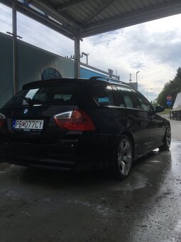 BMW e91 318d 90kw - 4