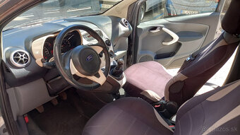 Predám šikovný Ford Ka – Ideálny do mesta - 4
