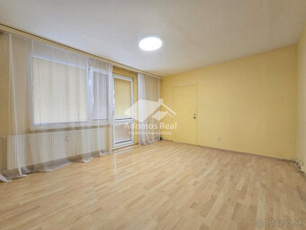 3 - IZBOVÝ BYT TREBIŠOV / KOMENSKÉHO - 4