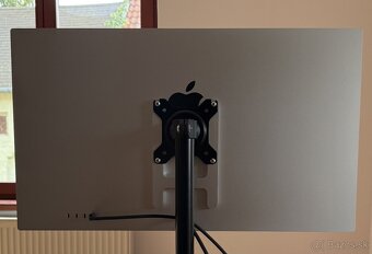 27" Apple Studio Display – Standard Glass – VESA - 4