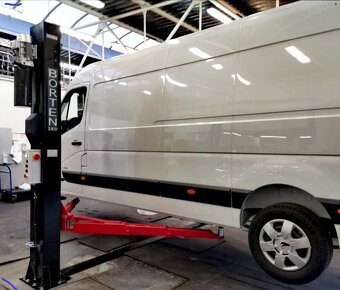 Dvojstlpový zdvihák BOR 4,2Ton a 5TON ramena 3dielne automat - 4