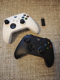 SET: 2x Xbox Wireless Controller + Adapter for Windows - 4