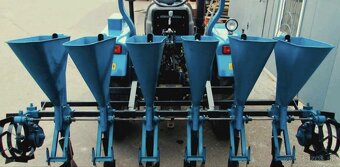 Sadzač cesnaku 6-riadkový pre malotraktor - 4