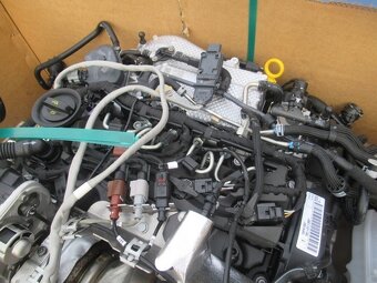 MOTOR DXP 2,0 TDI KOMPLETNY - REZERVOVANY - 4