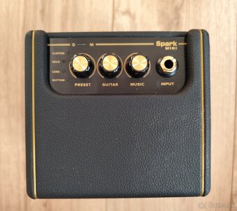 Positive Grid Spark MINI Modelingové gitarové kombo - 4