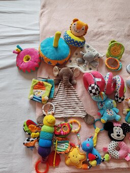Hrkalky, Hryzatka atď. Spolu 20 ks - 4