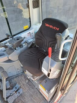 Takeuchi TB225, 590mth - 4