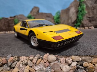prodám model 1:18 Ferrari 512BB KYOSHO - 4