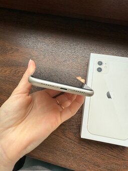 IPHONE 11 64GB Biely - 4