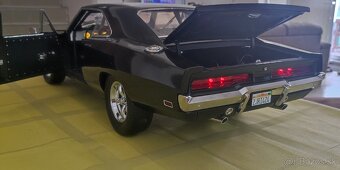 Dodge Charger Deagostini 1:8 - 4