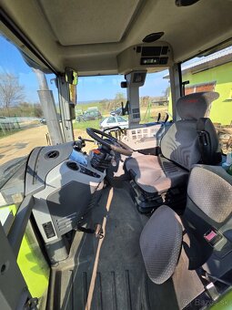 Traktor Claas Arion 640 - 4