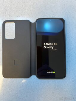 Samsung Galaxy S22 - 4