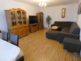 Rodinný dom vo Voderadoch - 4