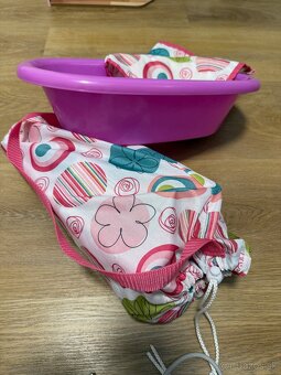 Skladacia postieľka pre bábiky aj s vaničkou a prísl. - 4