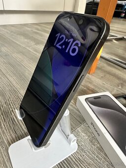 iPhone 15 Pro 258 GB - top stav - 4