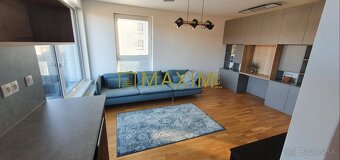PREDAJ - 2- izbový byt s balkónom a parkovacím miestom v mes - 4