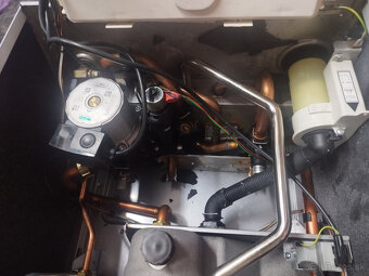 Predám kondenzačný kotol Protherm Lev 28 KKO - 4
