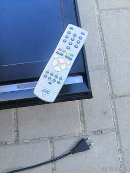 JVC LCD TV - 4