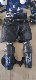 Hokejová výstroj - 4