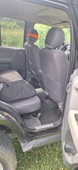 JEEP CHEROKEE KJ - 4