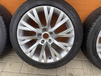 ANTARES Orig.skoda Superb3 5x112 8jx18 ET 44 VW 235 45 R18 - 4