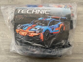 NOVÉ Porsche 911 RSR - 1680ks kostek - 4