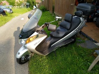 Suzuki Burgman 400 - 4
