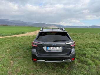 Subaru Outback 2,5i CVT PREMIUM - 4