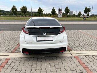 Honda Civic IX facelift 1.8 i-VTEC 104kw koup. ČR - 4